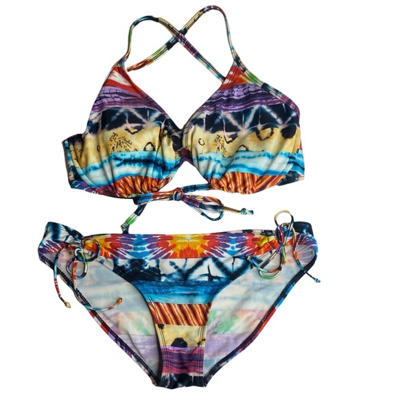 Body Glove ☼ Underwire D Cup 2 Piece String Bikini Set ☼ Mixed Tribal Tie Dye ☼ - Picture 13 of 14